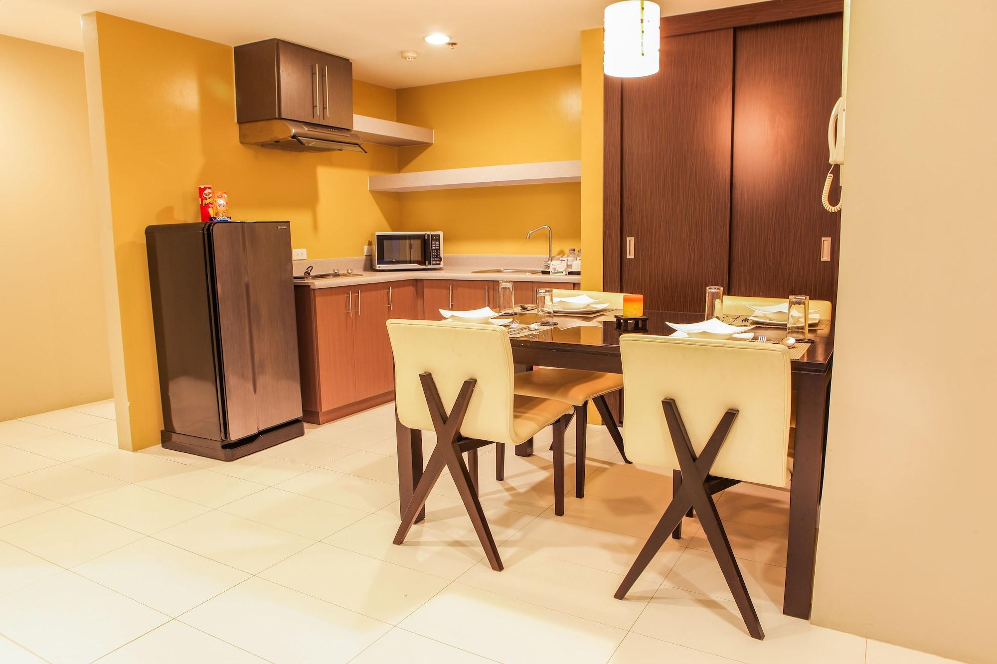 The Exchange Regency Residence Hotel Managed By Hii Pasig City Экстерьер фото