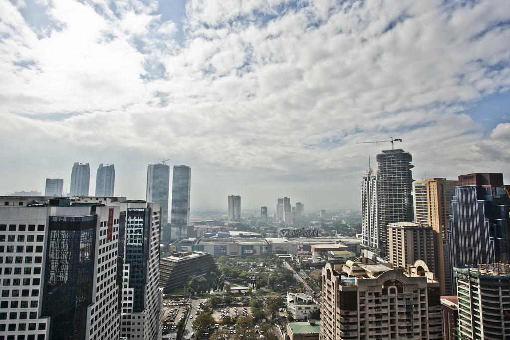 The Exchange Regency Residence Hotel Managed By Hii Pasig City Экстерьер фото